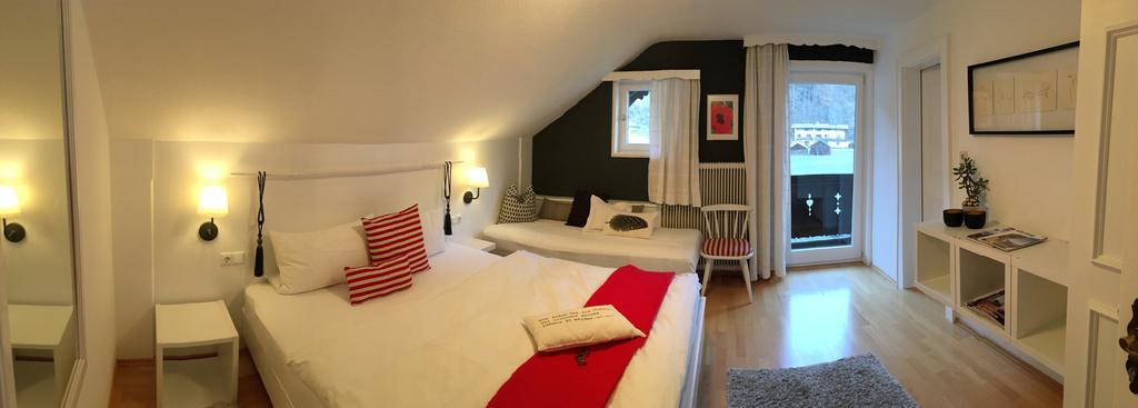 Haus Tirolerland Hotel Oetz Buitenkant foto
