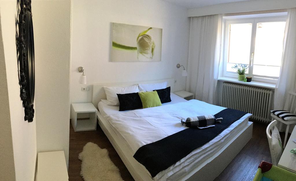 Haus Tirolerland Hotel Oetz Buitenkant foto
